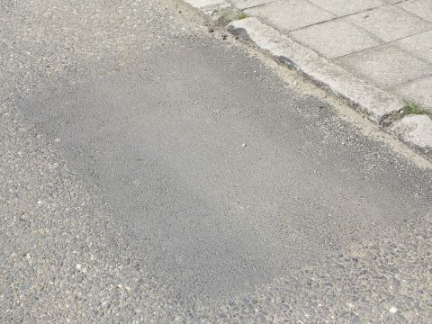 1526045119-img_2014-04-25-01