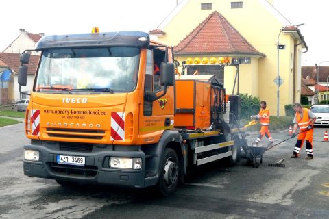 1526045102-img_0000000